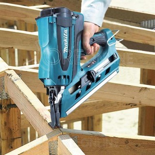 Chiodatrice a gas per legno Makita® GN900SE